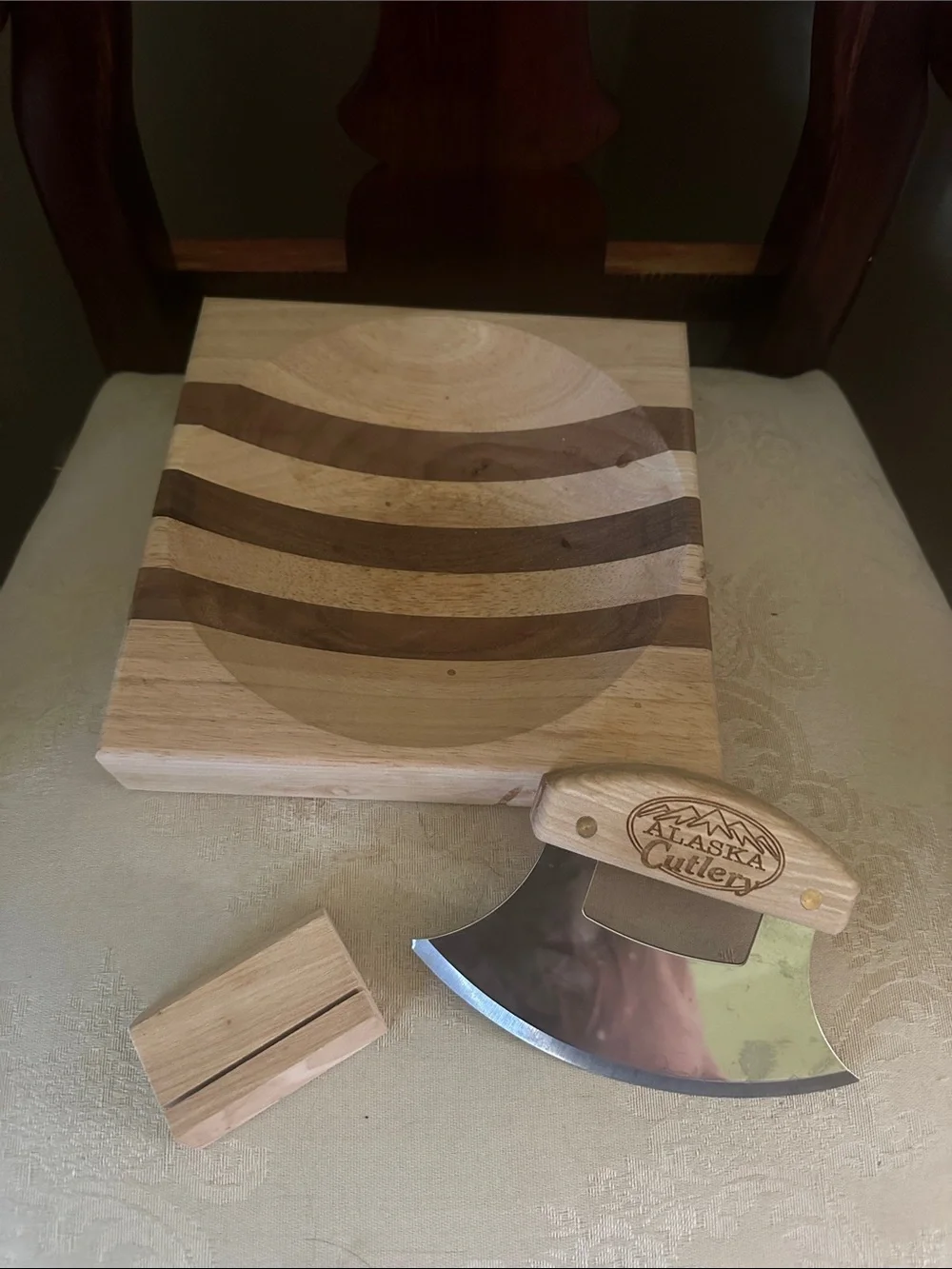 Alaska Cutlery Alaskan birch Ulu knife and chopping bowl set, The Ulu Factory